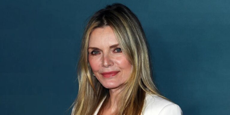 After Her First Divorce, Michelle Pfeiffer Met Her True Love on a Blind Date & They’ve Been Together for 31 Years – Couple Pics