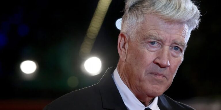 David Lynch, Four-Time Oscar-Nominated Director, Dies – Family Speaks Out