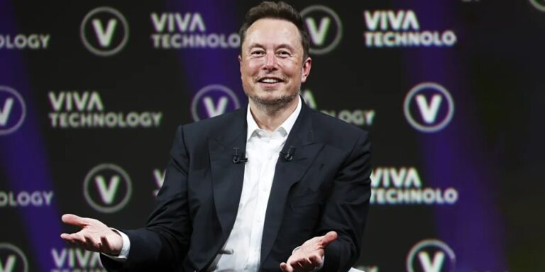 Elon Musk’s ‘Inappropriate’ Outfit to the White House Sparks Public Outrage