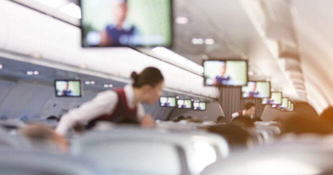 Passenger loses it after child stabs her with fork on flight