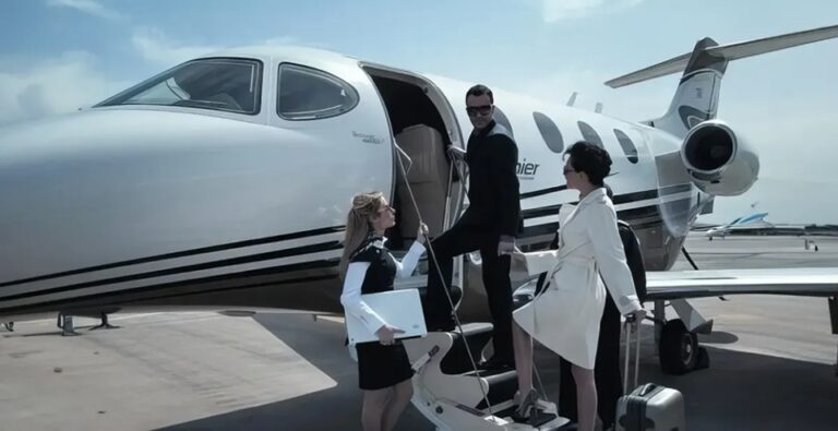 I Served a Rich Couple on a Plane, Next Day My Mom Introduced Me to Her Young Fiancé from the Same Plane — Story of the Day