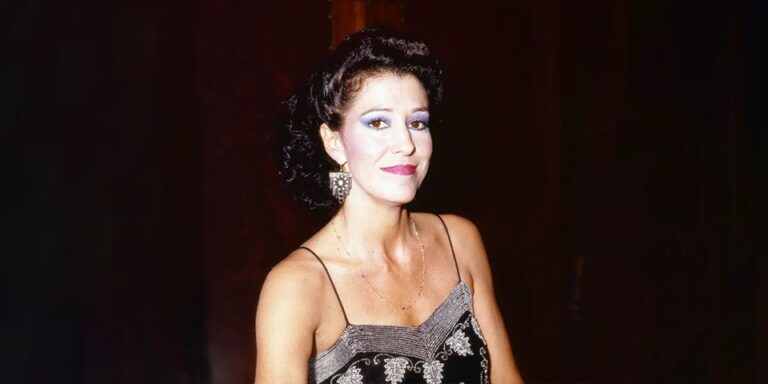Abused by Her Famous Ex & Mourning a Lost Child, This Singer Finally Found Love Again in Her 70s — Her Story