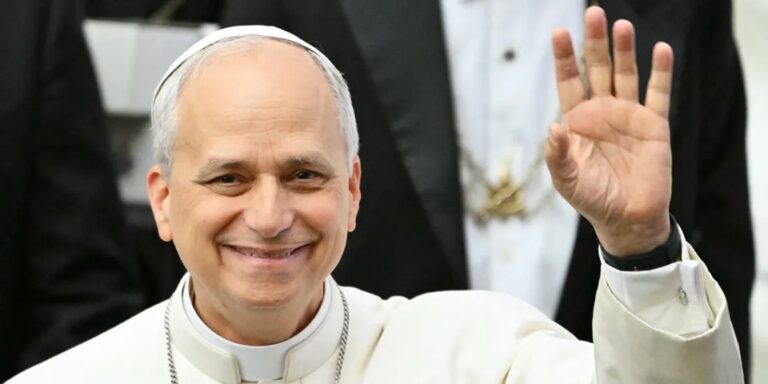 Pope Leo Receives Fisherman’s Ring During Inauguration, Sparking Discussion – Video