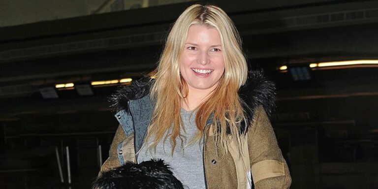 Jessica Simpson Performs on ‘American Idol,’ Sparking Discussion Online